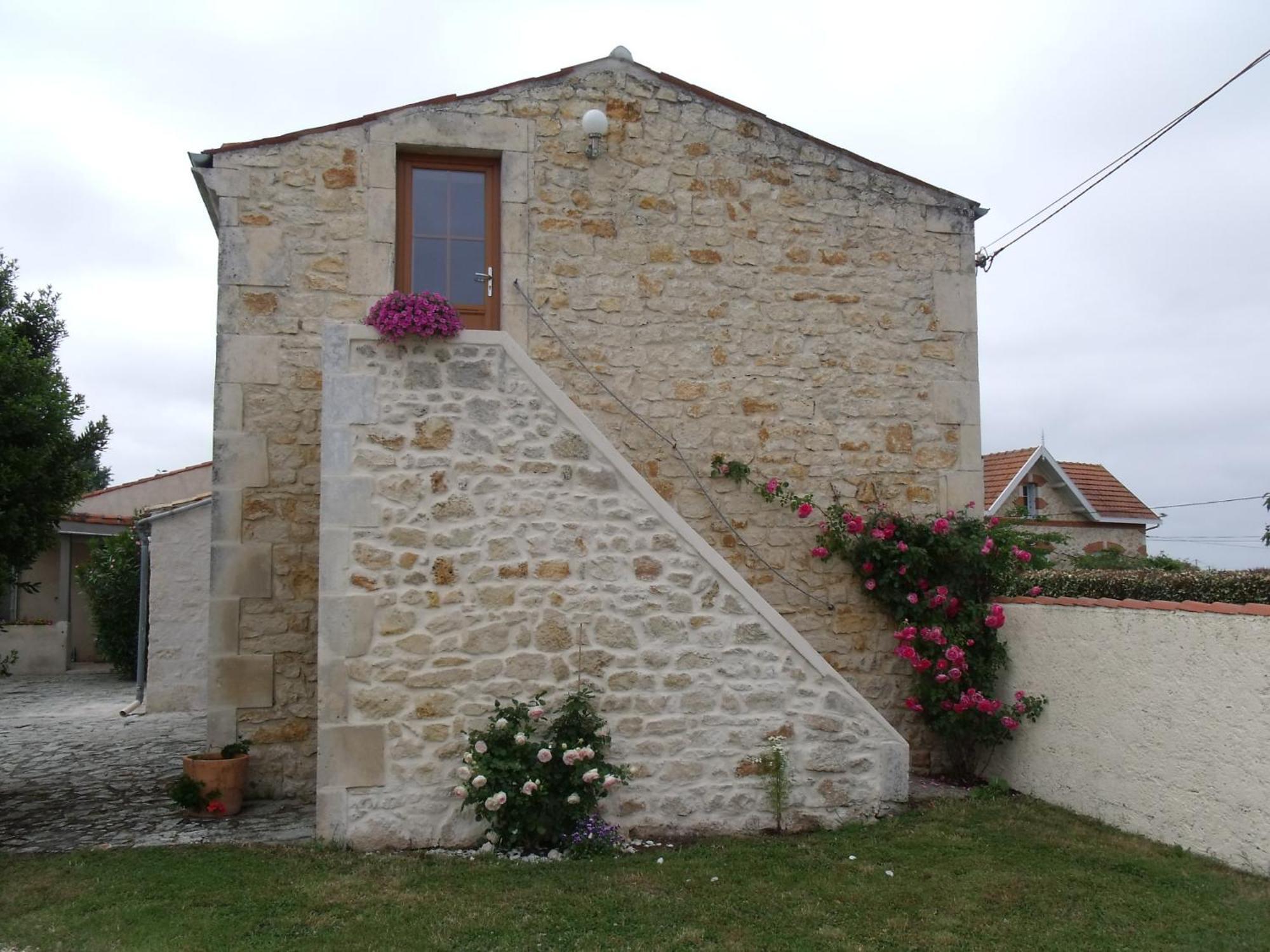 Chre Cathy Et Jean Loup Hotel Le Port-des-Barques Exterior foto